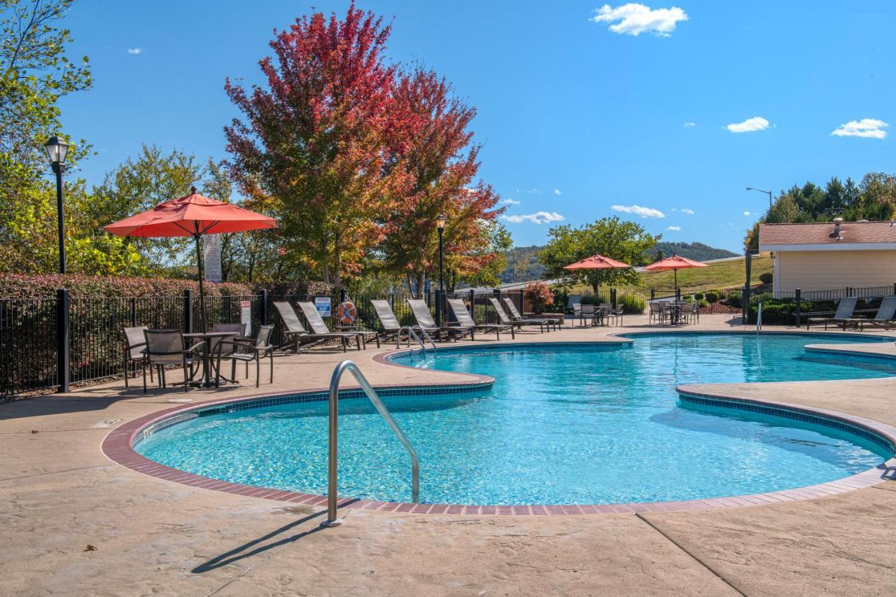 Club Wyndham Mountain Vista Hotel Branson Exterior photo